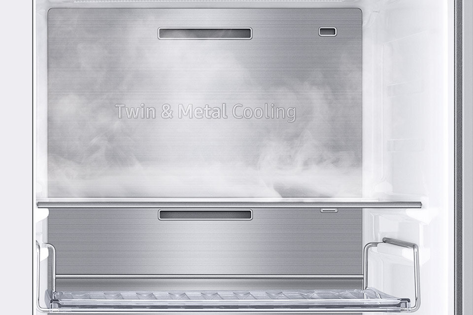 Lodówka cały czas utrzymuje odpowiedni poziom schładzania Lodówka cały czas utrzymuje odpowiedni poziom schładzania