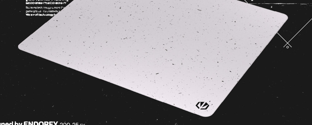 ENDORFY Stoneflow kamiennym lastryko sensorami optycznymi i laserowymi - podkładka pod kątem na białym tle