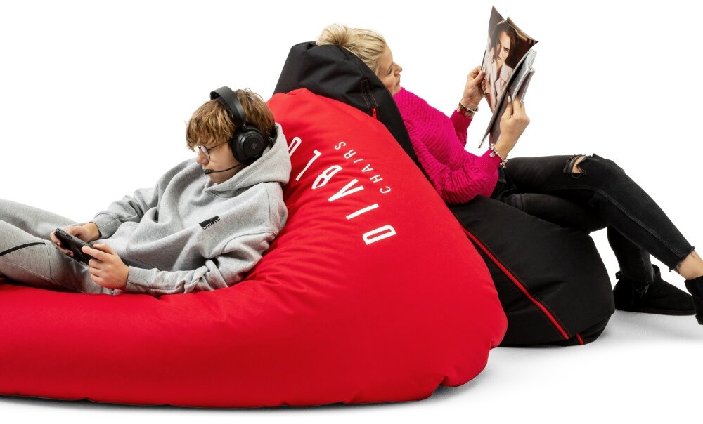 Pufa DIABLO CHAIRS Kido komfort design rozmiar XXL wypełnienie kręgosłup materiał kompan 