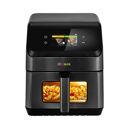 Frytkownica beztłuszczowa iCoook MFR-IC-01 z włączonym światłem wewnątrz kosza wypełnionego jedzeniem.