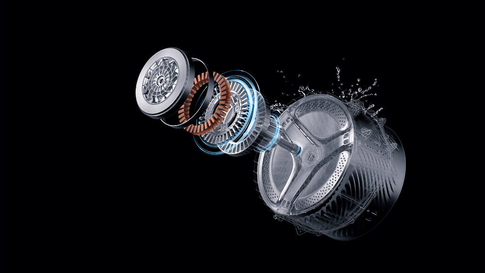 PRALKO-SUSZARKA TCL CP1012SA0PL Grafika przedstawia przeźroczysty bęben pralki oraz rozłożone na części składowe elementy napędu z cewkami i wirnikiem, ukazane na czarnym tle, aby podkreślić budowę i wydajność systemu prania DD Motor cicha praca wysoka trwałość bezpośredni napęd stabilność redukcja wibracji oszczędność energii