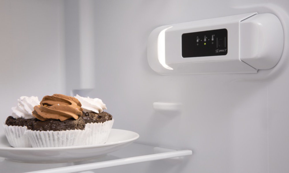 Lodówka INDESIT LR9 S2Q F X B - Wewnętrzny wyświetlacz LED