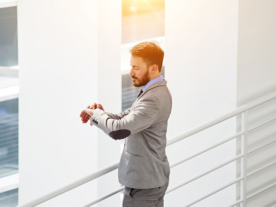 Wygodne i dyskretne sprawdzanie wiadomości