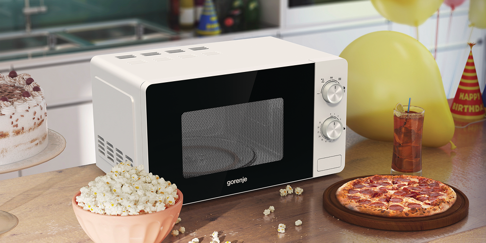 KUCHNIA MIKROFALOWA GORENJE MO17E1W front zamknięta popcorn pizza kuchnia mikrofale szybkie gotowanie błyskawiczne podgrzewanie oszczędność czasu równomierne podgrzewanie zachowanie smaku i jakości