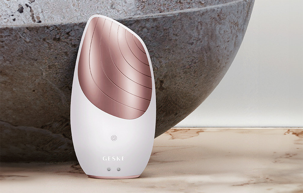 Szczoteczka termiczna do twrazy GESKE 6w1  GK000007SL01 pielegnacja wodoodporność IPX7 technologia pulsacji SmartSonic Z 18 poziomami intensywności wibracji