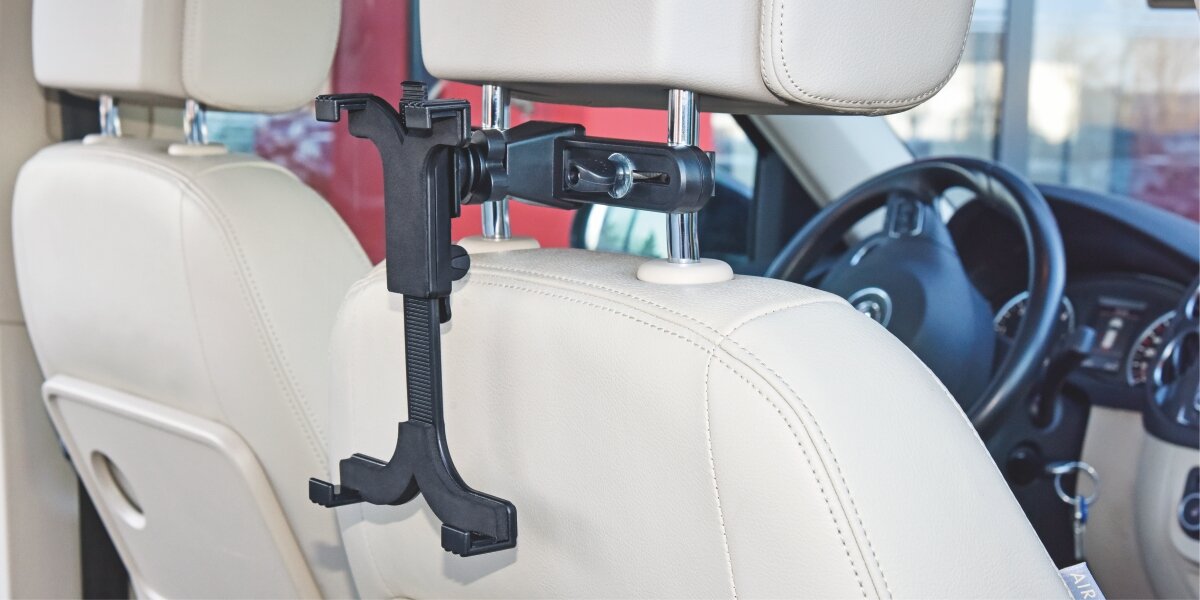 Uchwyt samochodowy do tabletu HAMA - uchwyt zamontowany na fotelu