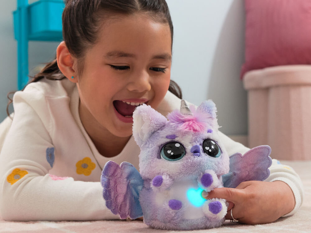 Figurka SPIN MASTER Hatchimals Alive Pufficorn 6069132 interaktywna zabawa nawiązywanie więzi