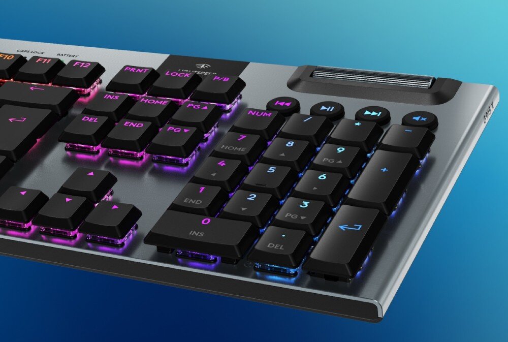 Klawiatura LOGITECH G915 X Lightspeed wykonanie materiały nakładki