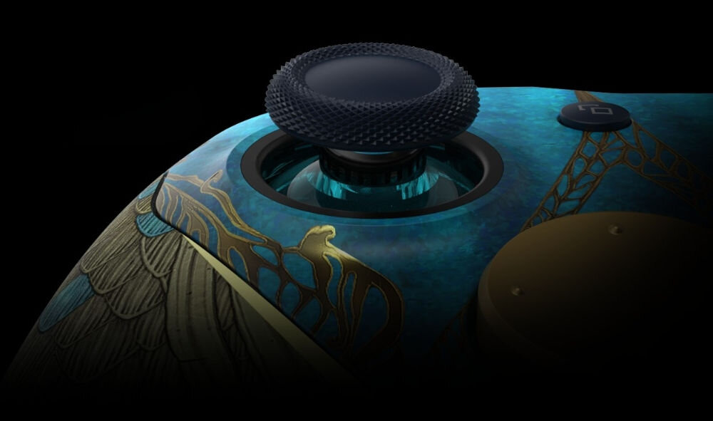 Kontroler GAMESIR G7 Pro Tri-Mode Wuchang: Fallen Feathers Edition
               zbliżenie na drążki kontrolera czarne tło drążki mag-res tmr płynne ruchy odporność na dryf dokładne spusty hall effect hair trigger mode