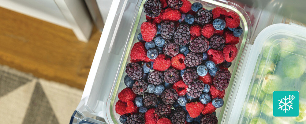 LODÓWKA GORENJE NRC620BSXL4 lifestyle wizualizacja mrożone owoce Szybkie zamrażanie obniżanie temperatury mrożenie zamrażarka>

				</div>	
    		</div>
    </div>	
    <div class=