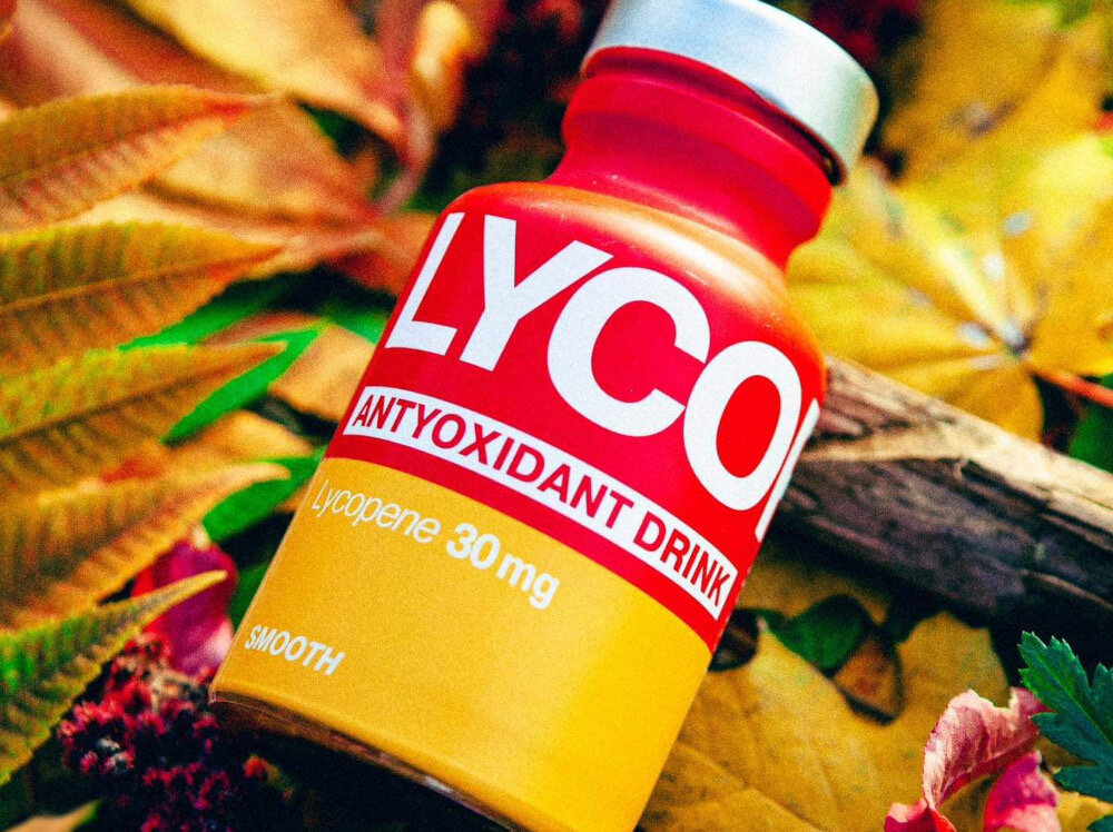 Napój LYCOPEN PRO Antyoxidant Drink Smooth Mango 15 x 250 ml soki z jablek mango z zageszczonych sokow owocowych naturalne witaminy i mineraly likopen silny antyoksydant 30 mg w porcji 6 mg witaminy C 7,5% dziennego zalecanego spozycia