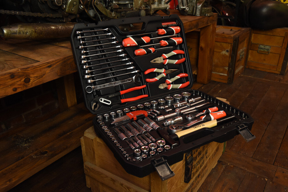 Zestaw narzędzi YATO YT-38901 122 elementów kompletny zestaw dla kazdego fachowca