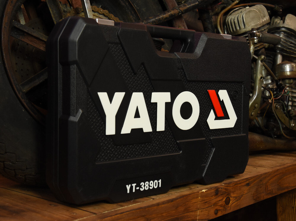 Zestaw narzędzi YATO YT-38901 122 elementów walizka solidna z wysokiej jakosci tworzywa sztucznego odpornosc na uderzenia i uszkodzenia mechaniczne staranne zorganizowanie przechowywanie transport