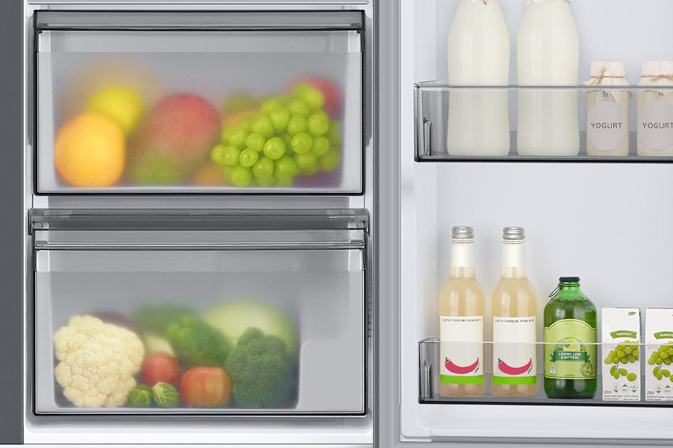 Warzywa i owoce w specjalnie przeznaczonych dla nich szufladach