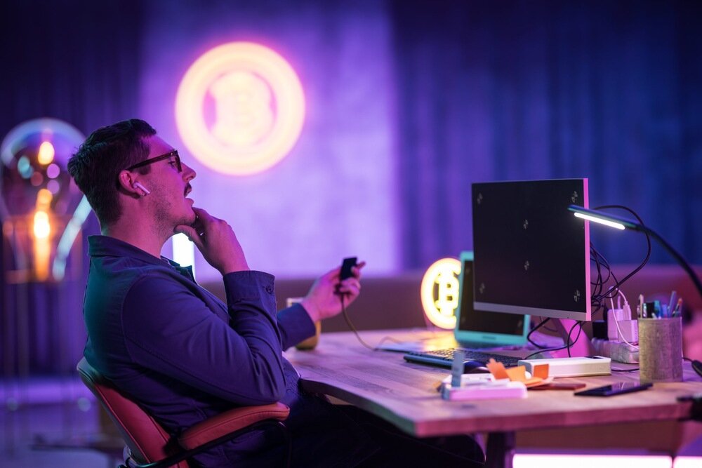 Portfel kryptowalut TREZOR Safe 5      opis