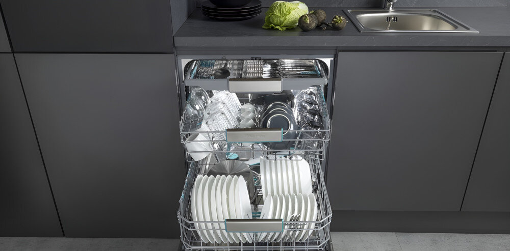 ZMYWARKA HISENSE HV693A65AD pojemne wnętrze 3 regulowane kosze 16 kompletów naczyń