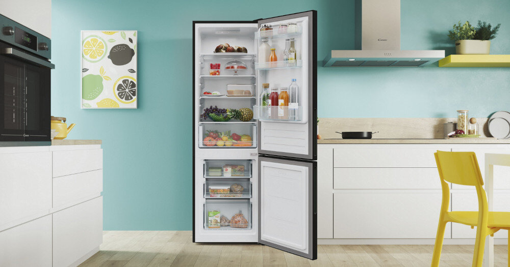 LODÓWKA CANDY CCT3L517EB przestrzeń pojemność szuflada półki balkoniki 109 l 48 l