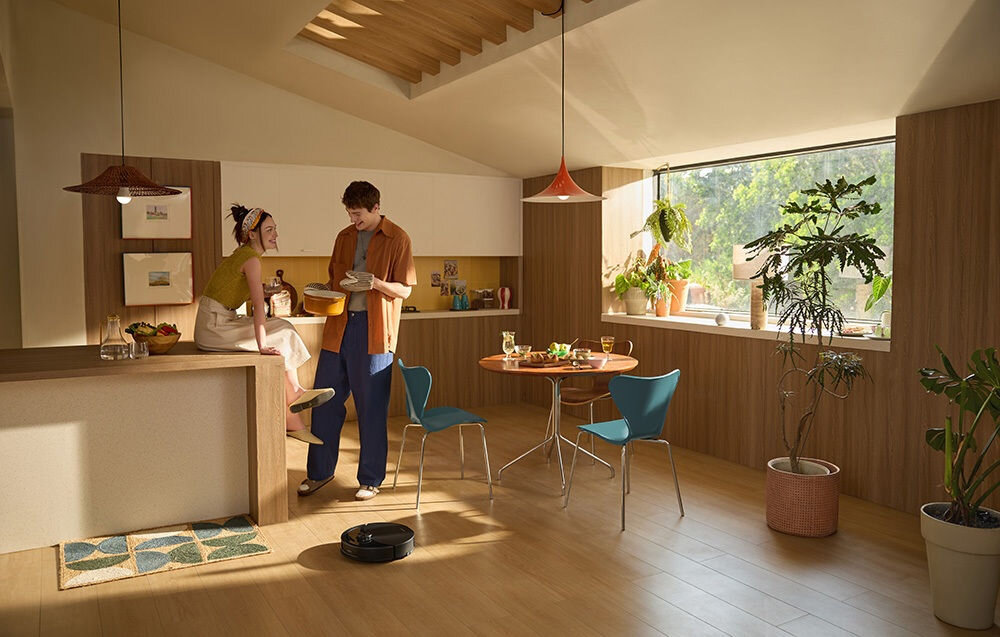 Robot sprzątający ROBOROCK Q10 VF Czarny siła ssania Wydajny silnik kurz sierść zanieczyszczenia brud miejsce