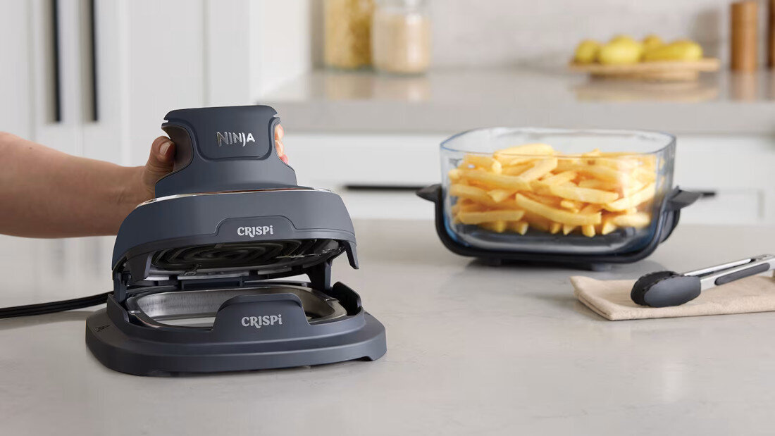 Air Fryer Frytkownica beztłuszczowa NINJA FN101EUGY Crispi 1700W energooszczędne rozwiązanie do 50% mniej energii oszczędność prądu realne obniżenie rachunków