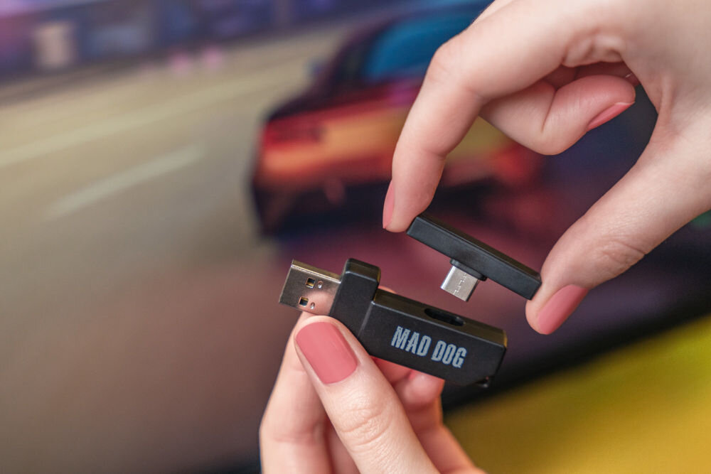 Słuchawki MAD DOG GH750K adapter USB-A z odłączoną przejściówką na usb-c