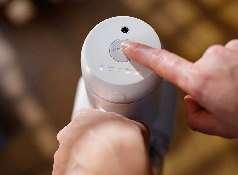 Odkurzacz PURENO V200 Trzy poziomy pracy Regulacja mocy ssania w trzech zakresach dopasowanie działanie do dywanów, podłóg twardych i delikatnych tkanin kontrola