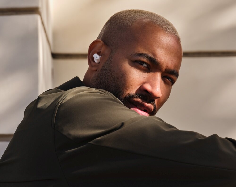 SŁUCHAWKI BEATS STUDIO BUDS + DŹWIĘK JAKOŚĆ ZNIEKSZTAŁCENIA TRYBY CZAS DZIAŁANIA ODPORNOŚĆ DESIGN STYL