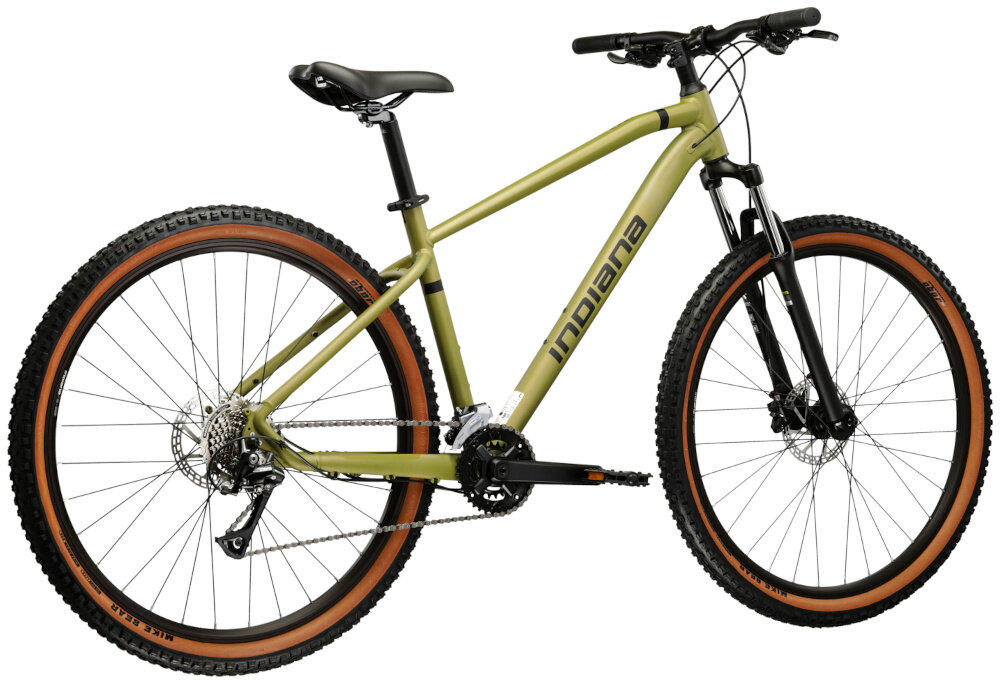 Rower górski MTB INDIANA X-Pulser 2.9 M18 29 cali męski Zielono-czarny rower na białym tle widoczny od tyłu pod skosem komfort jazdy odpowiednia kontrola nad rowerem 18-calowa aluminiowa rama rower jest bardzo zwinny lekki waga 15 kg łatwo podnieść go odporność na korozję wybór rozmiaru ramy Twój wzrost mierzony w zrelaksowanej pozycji typ roweru dla osób o wzroście od 171 do 176 cm