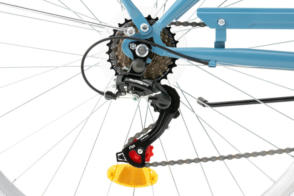 Rower miejski INDIANA Moena S7B 28 cali damski Pastelowy błękit zbliżenie na przerzutkę 7 przełożeń tylne przerzutki SHIMANO Tourney duża wytrzymałość i sprawne działanie zmiana biegów jest płynna i bezproblemowa obrotowa manetka SHIMANO RevoShift dobranie właściwego przełożenia do danego terenu