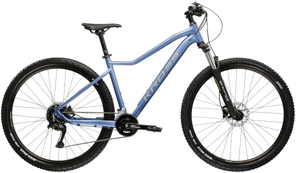 Rower górski w kolorze niebiesko-szarym z dużymi kołami i napisem \'KROSS\' na ramie. Posiada amortyzowany widelec i tarczowe hamulce.