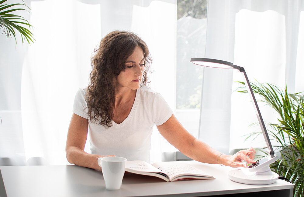 Lampa biurkowa LED MAXCOM ML 5100 Artis Czarny trzystopniowa skala temperatury swiatla