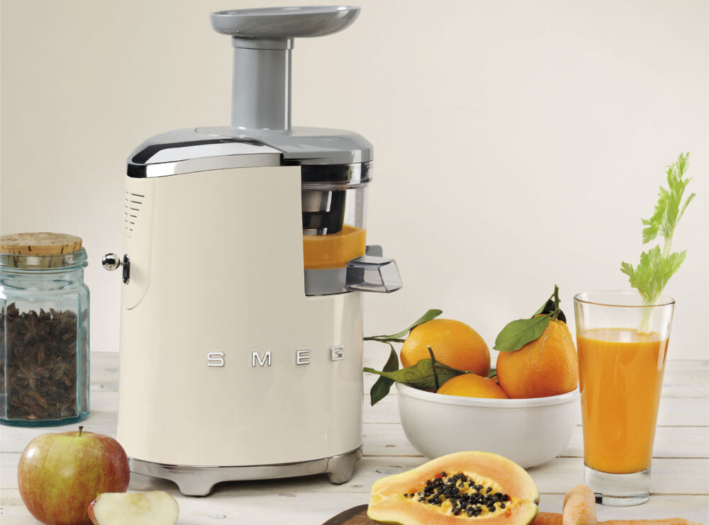Wyciskarka wolnoobrotowa SMEG SJF01BLEU Czarny zdrowie swieze soki witaminy