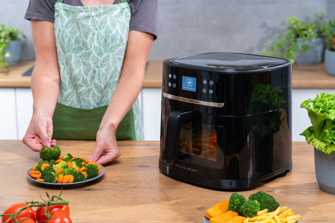 Frytkownica beztłuszczowa GOTZE & JENSEN AF800K AI Air Fryer duże okno podgląd obserwacja proces pieczenia kontrola postęp dostosowanie preferencje