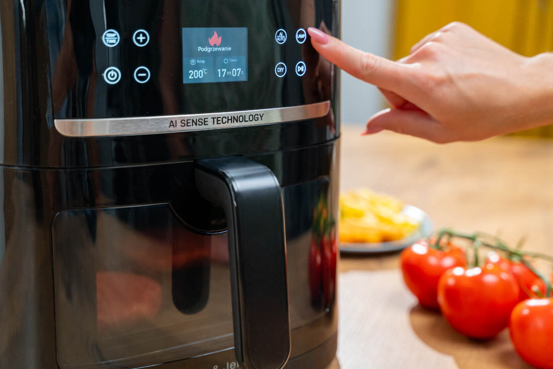 Frytkownica beztłuszczowa GOTZE & JENSEN AF800K AI Air Fryer Zakres temperatur potrawy pieczenie smażenie dehydratowanie podgrzewanie jedzenie