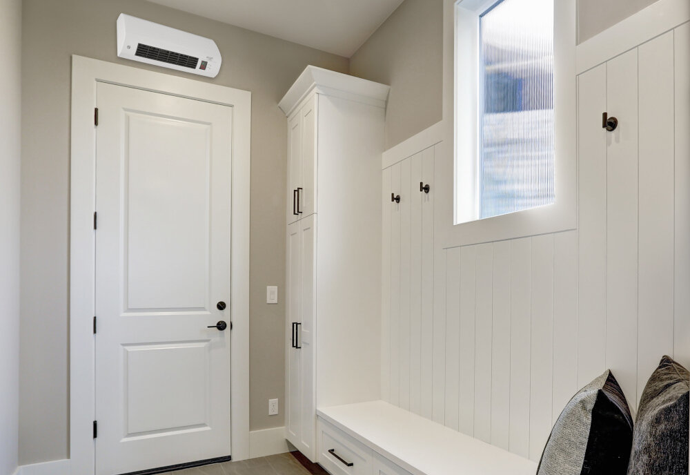 Kurtyna powietrzna ADLER AD 7714 wyróżnia się stylowym designem ma niewielkie wymiary niska waga