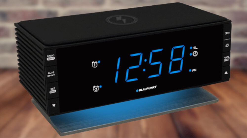 Radiobudzik BLAUPUNKT CR55CHARGE radio fm