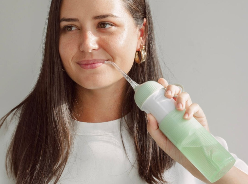 Oryginalna końcówka do irygatora BE LUCENT Flare Nozzles (4 szt.) (Czyszczenie trudno dostępnych miejsc) Wygodna codzienna pielęgnacja Szybka wymiana dysz wspiera zdrowe nawyki 