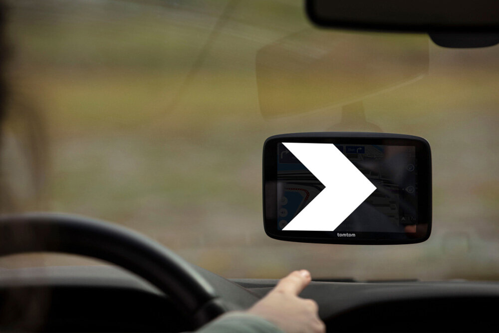 Nawigacja TOMTOM GO Superior 7 HD - asystent pasa ruchu