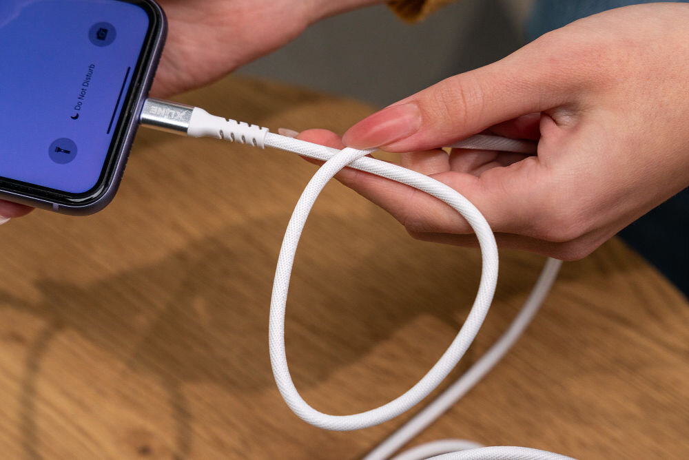 Kabel USB Typ-C - Lightning XLINE 30W 1m 30 W 480 ms/s 3 A