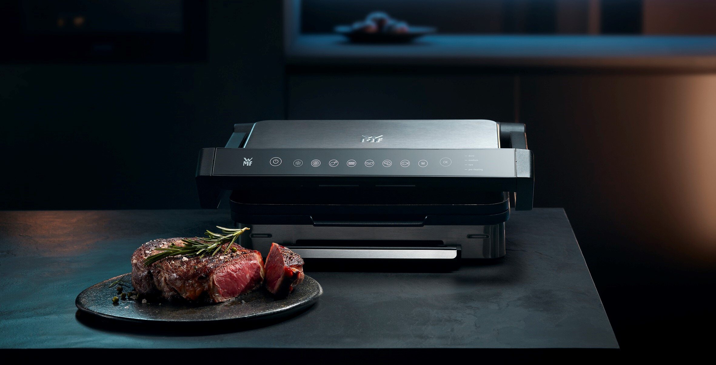 Grill elektryczny WMF Perfection Profi Plus - panel dotykowy