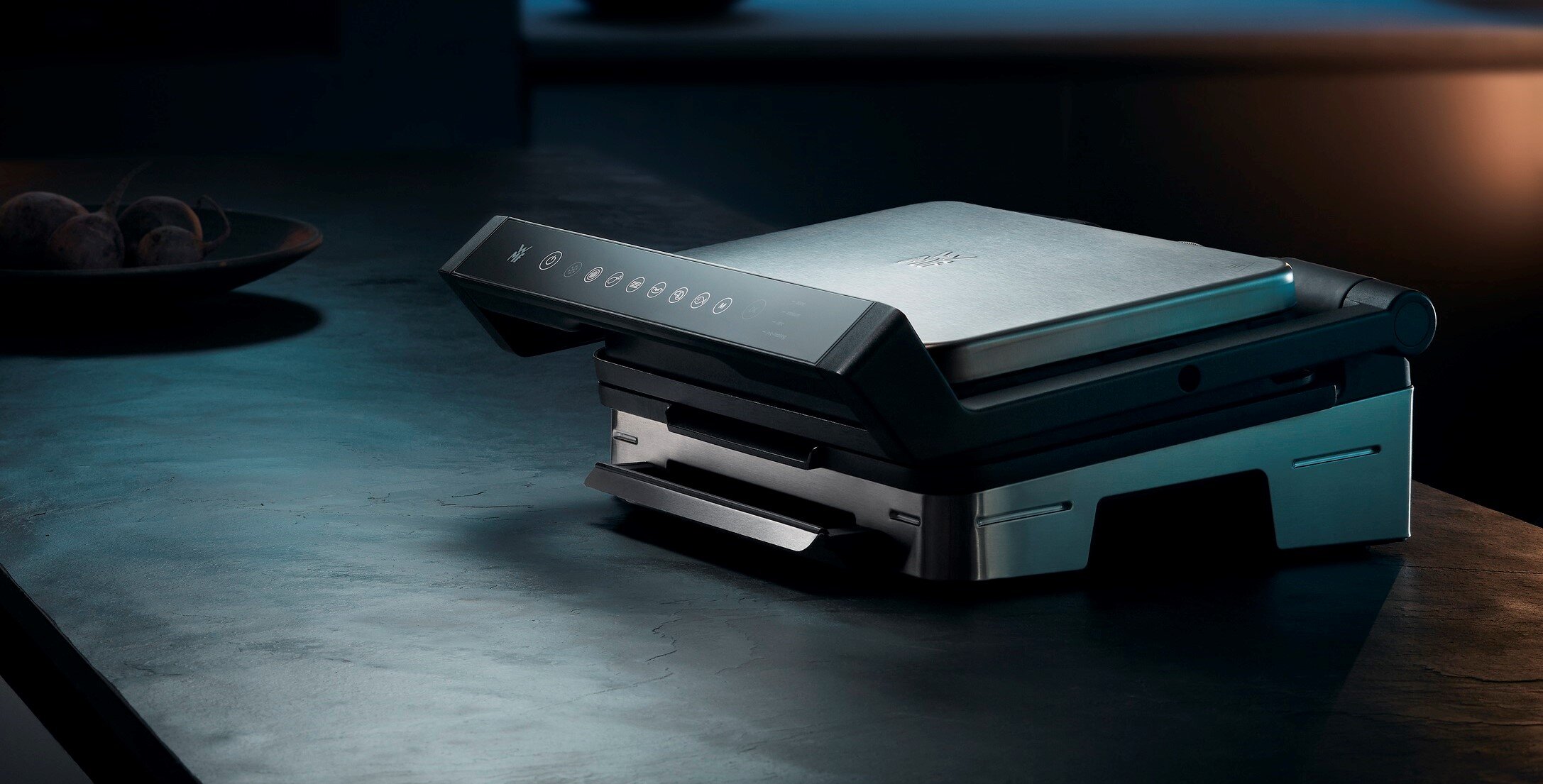 Grill elektryczny WMF Perfection Profi Plus - wykonanie ze stali