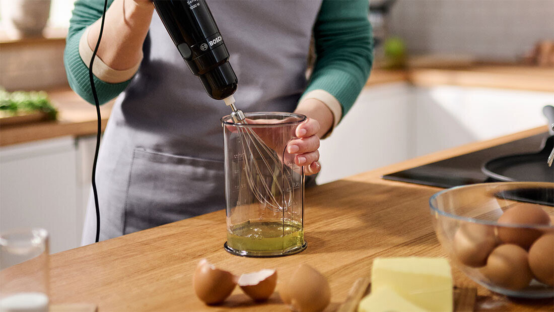 Blender BOSCH ErgoMaster MSM4B622 Końcówka do ubijania ciasto konsystencja krem białka możliwości przygotowywanie