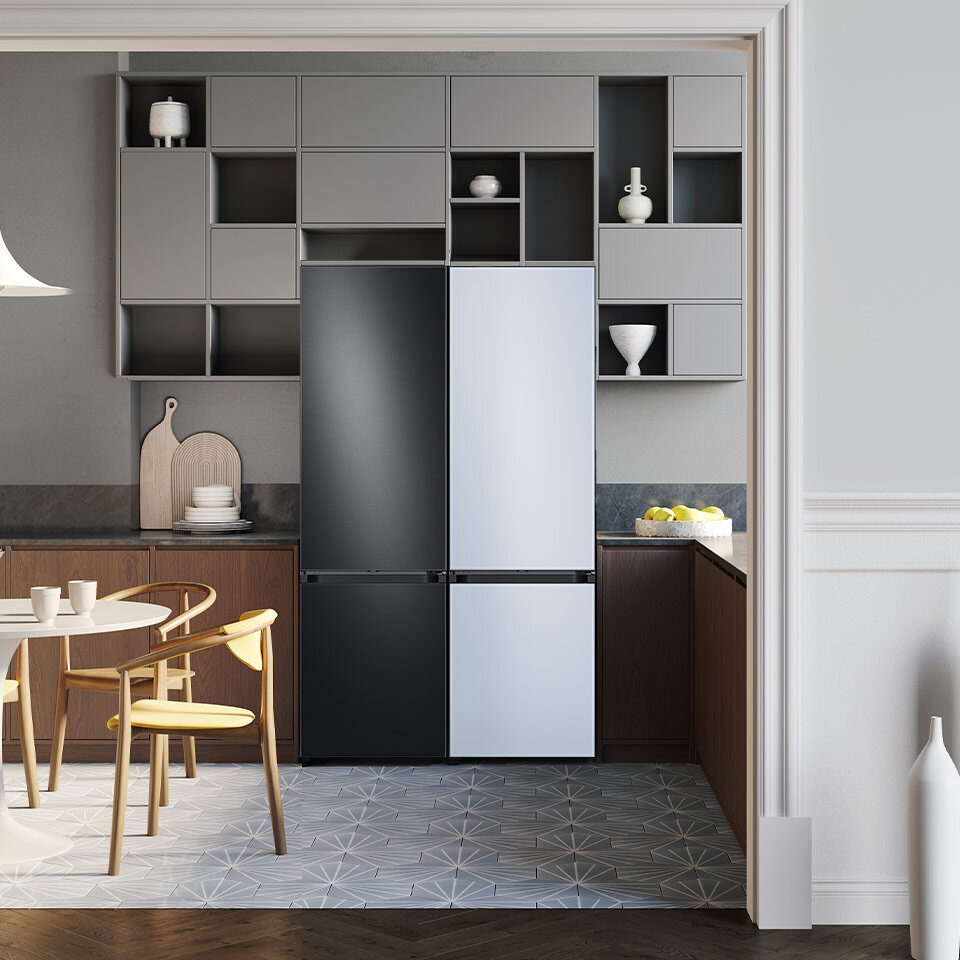 System modułowy złożony z dwóch dwudrzwiowych lodówek Samsung Bespoke