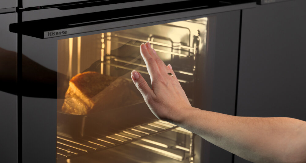 PIEKARNIK HISENSE BSA66334PBDG system chłodzenia chłodne drzwi bez ryzyka poparzeń