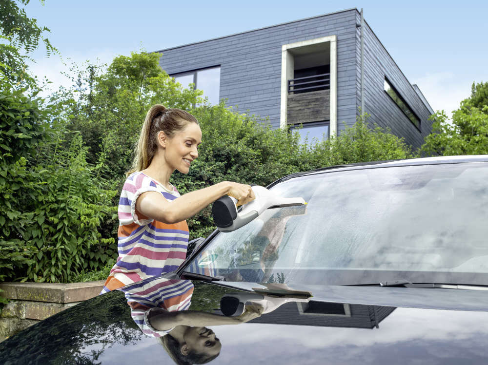 Myjka do okien KARCHER WV 6 Plus 1.633-741.0 kontrola czas pracy ciekłokrystaliczny wyświetlacz śledzenie monitorowanie