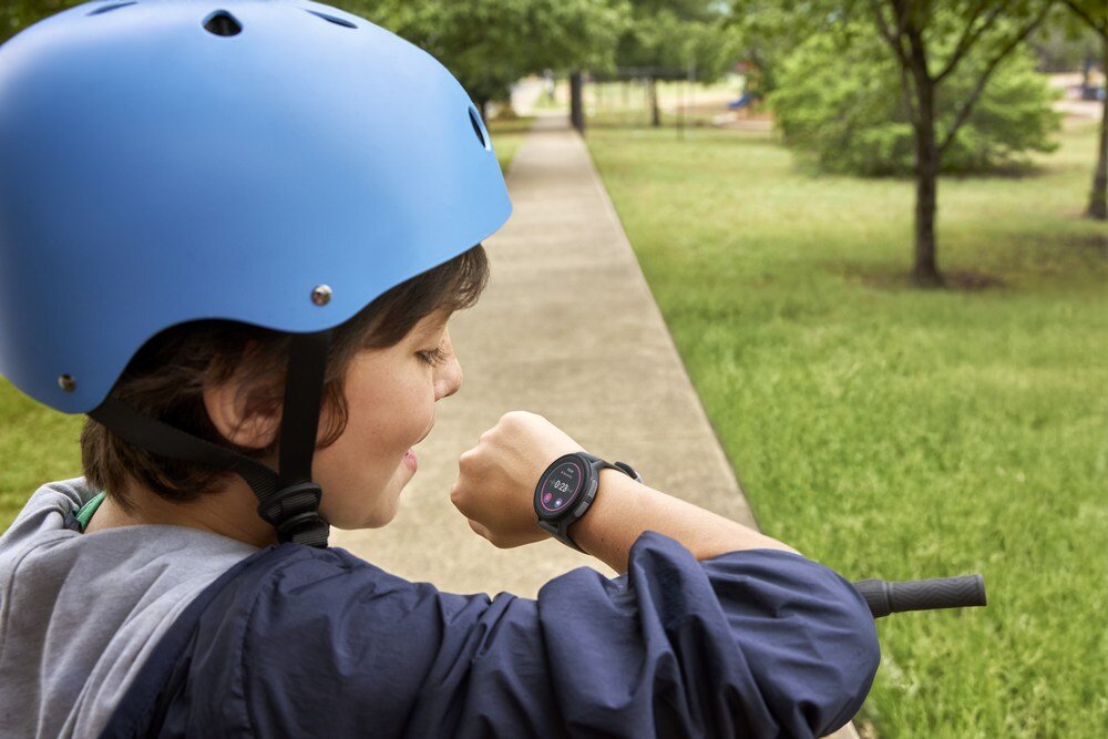 Zegarek sportowy GARMIN Bounce 2 połączenia głosowe, wiadomości tekstowe  