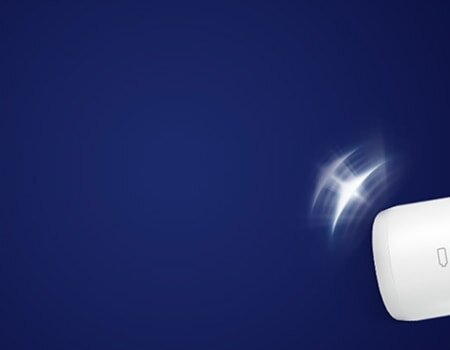 Zbliżenie na dolną część szczoteczki, na której znajduje się czujnik.