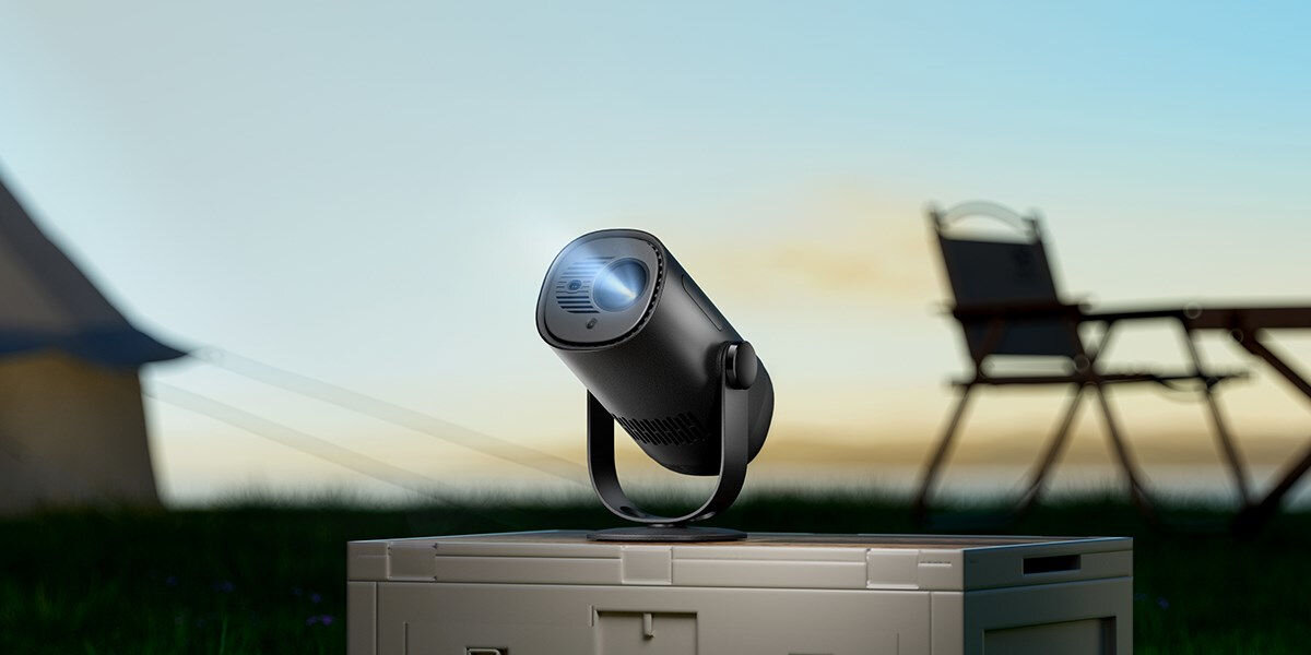 Projektor DANGBEI Freedo Full HD (1920 x 1080), 450 ANSI lumen, Wi-Fi, Bluetooth włączony projektor na tle jasnego nieba technologia dlp pokrycie kolorów DCI-P3 hdr10 hlg autofokus korekcja trapezowa