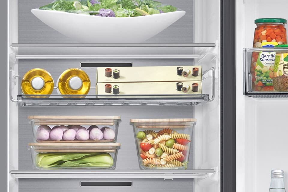 Lodówka Samsung RS80F64KEFEO z nowoczesną, ulepszoną półką na wino