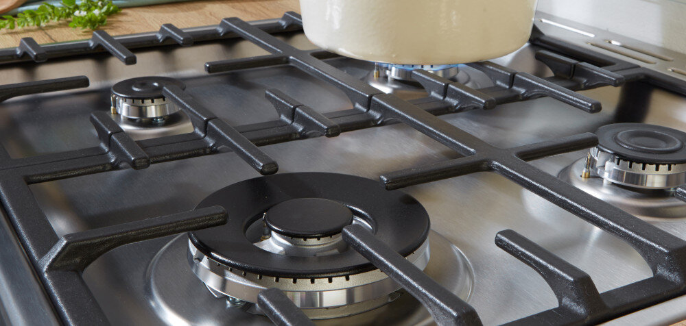 KUCHNIA GORENJE GK5C65XV wizualizacja palniki gazowe ProGrids ruszt kolor czarny mocny trwały ciężki żeliwne ruszty stabilne odporne na wysokie temperatury trwałe eleganckie design kuchnia piekarnik użytkownik