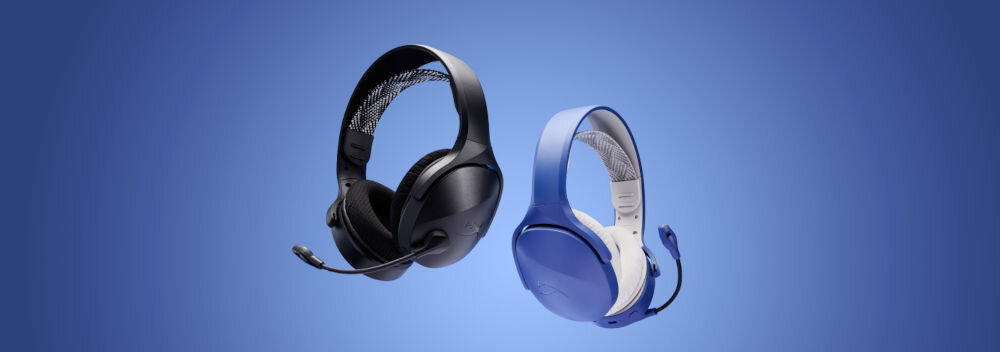 Słuchawki HYPERX Cloud Jet dźwięk przestrzenny 40 mm przetworniki wygłuszenie hałasów, dwie pary słuchawek w różnych wersjach kolorystycznych na niebieskim tle